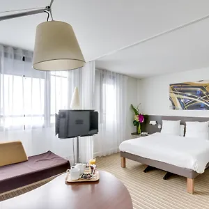 Novotel Montreuil Vincennes Hotel Paryż